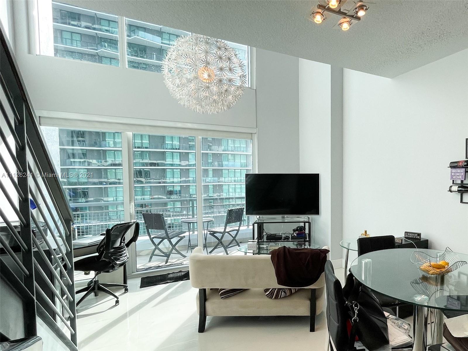 INFINITY AT BRICKELL - Residential