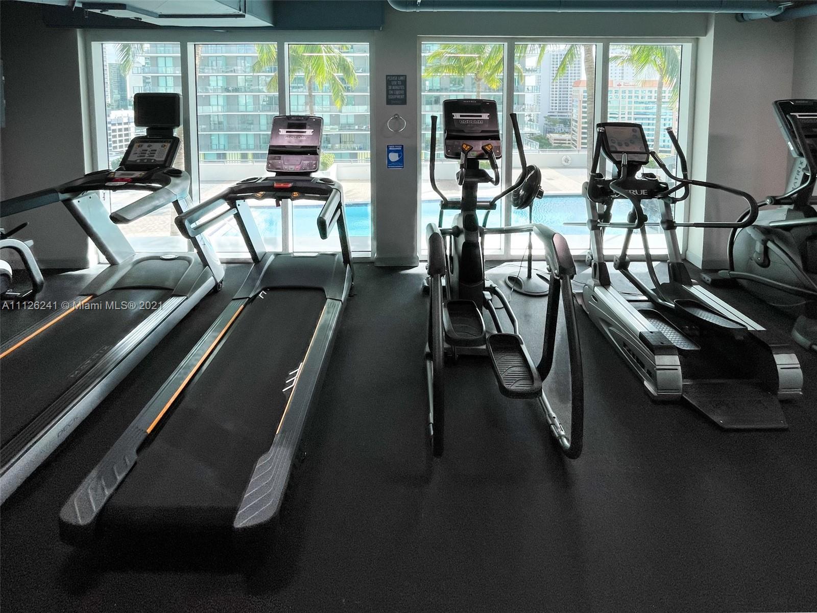 INFINITY AT BRICKELL - Residential