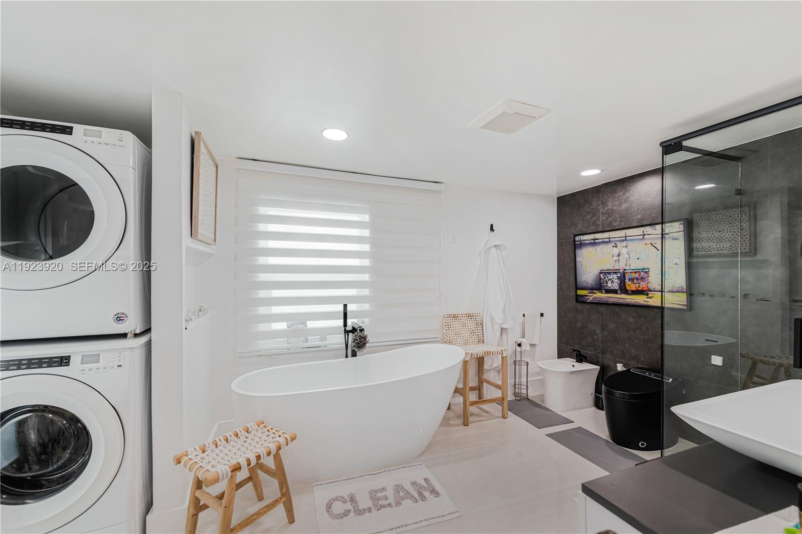 CENTRAL MIAMI PART 6 - Residential