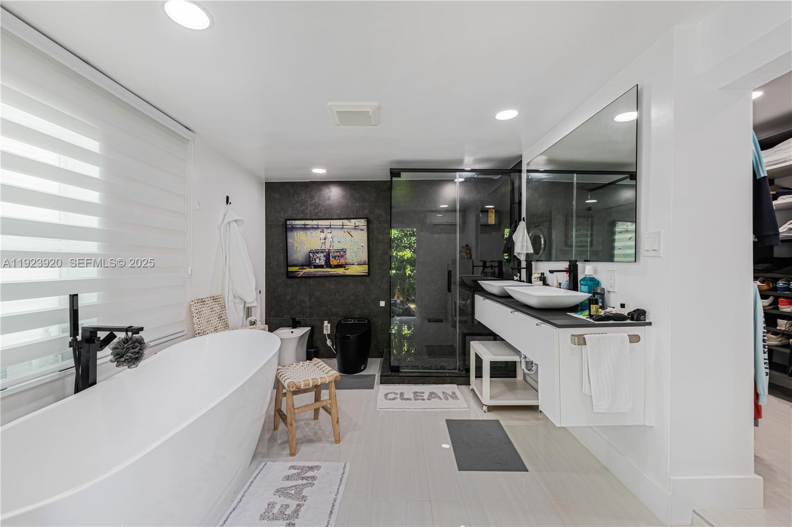 CENTRAL MIAMI PART 6 - Residential