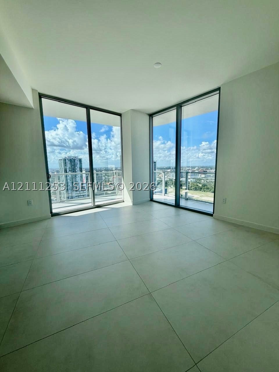 1400 Biscayne Blvd 2707