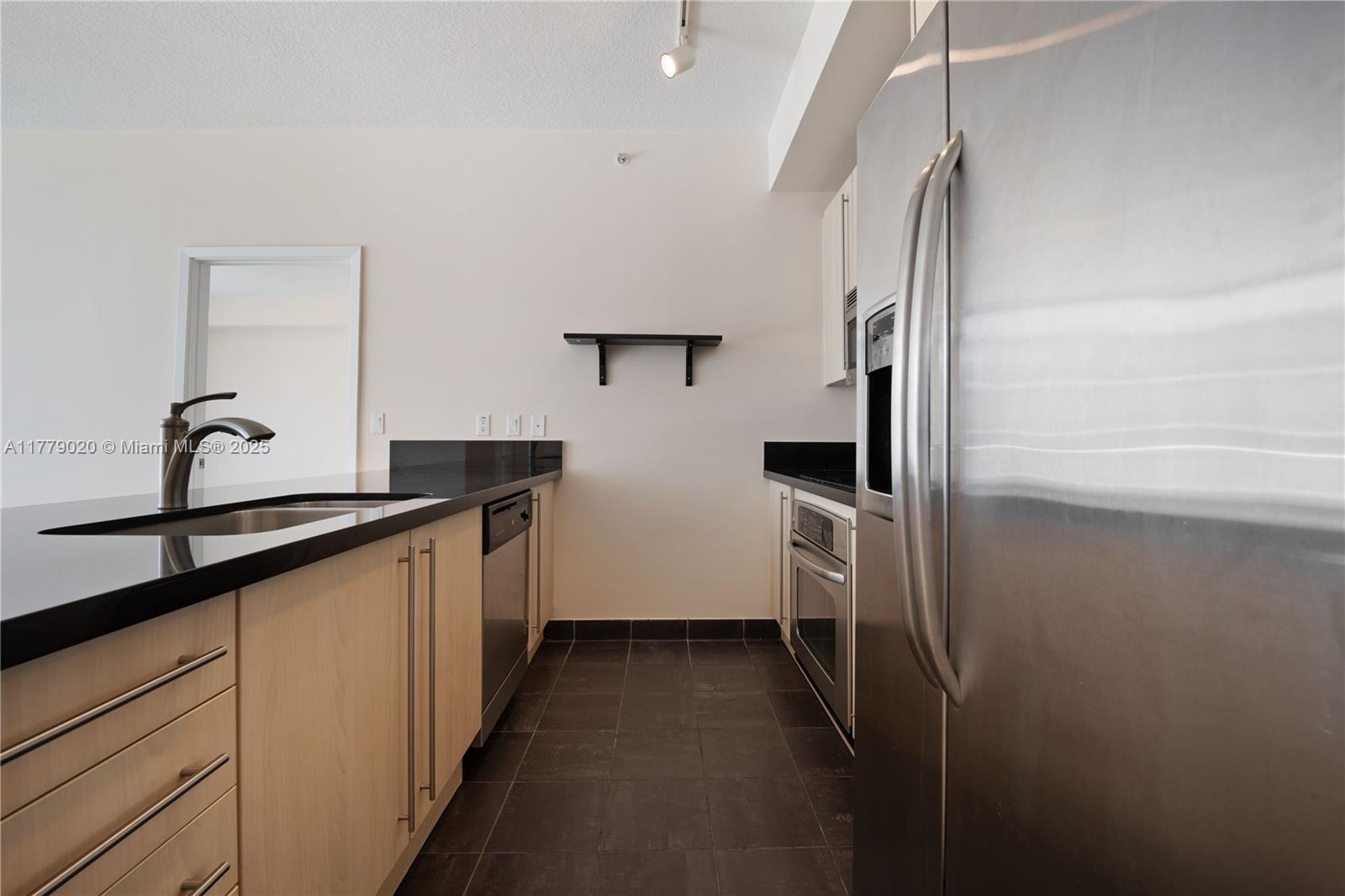 THE AXIS ON BRICKELL II C - Residential