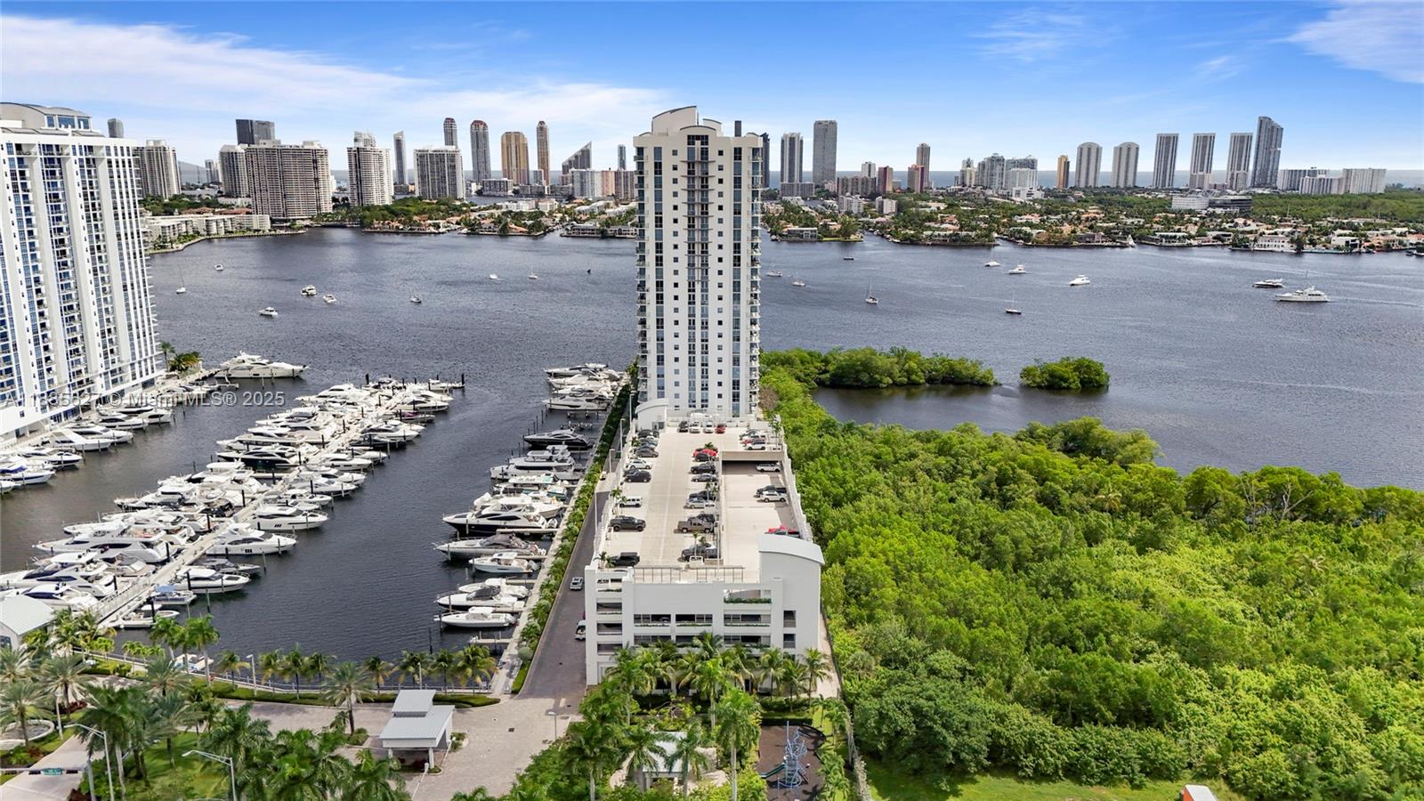 MARINA PALMS RESIDENCES S - Residential