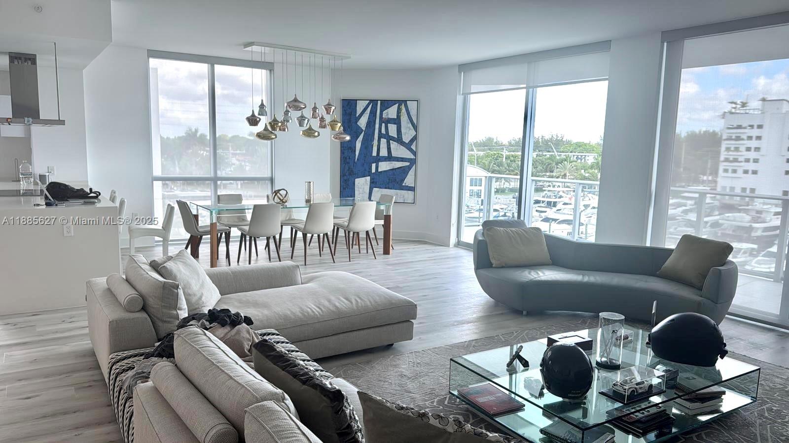 MARINA PALMS RESIDENCES S - Residential