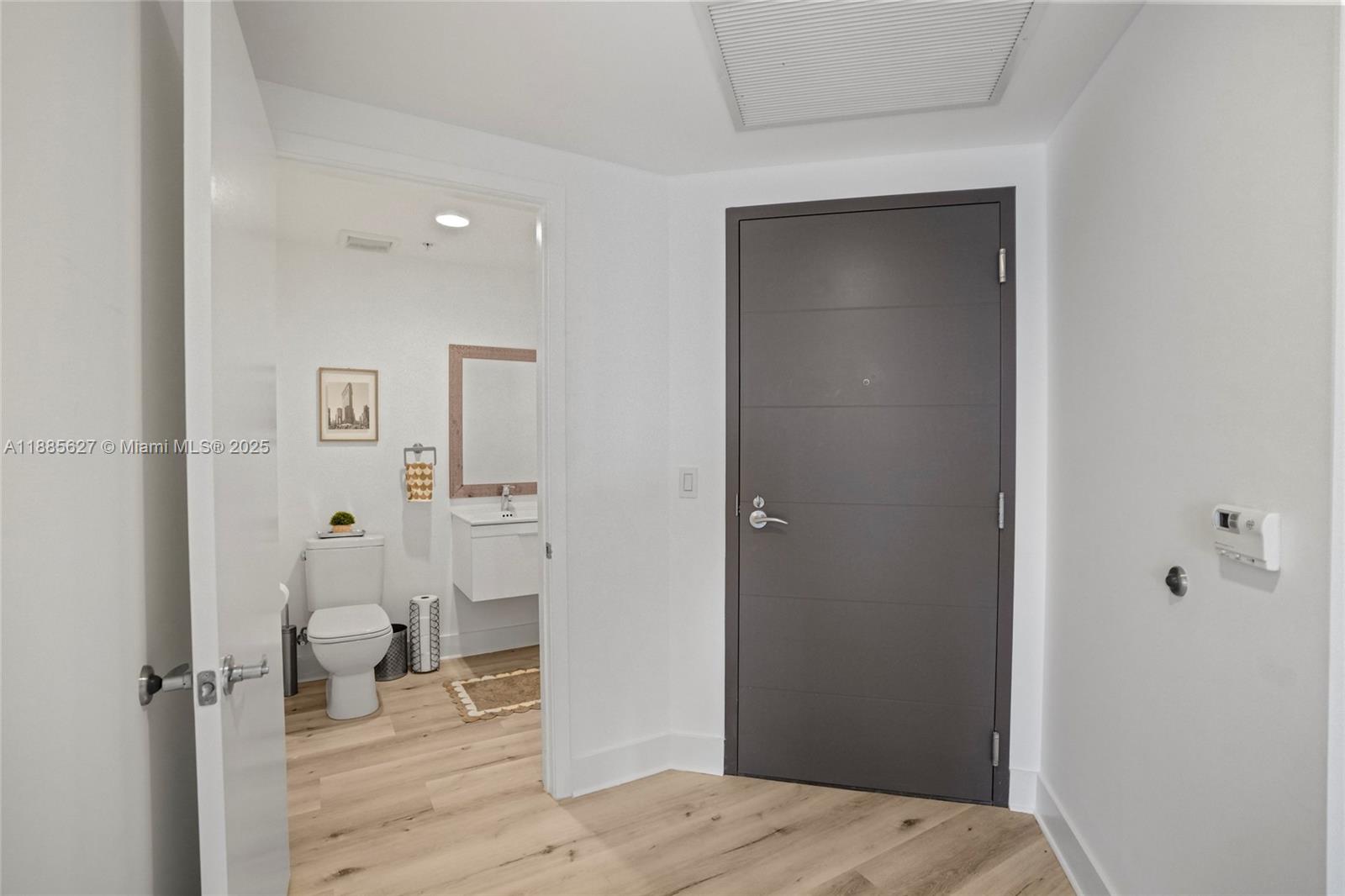 MARINA PALMS RESIDENCES S - Residential