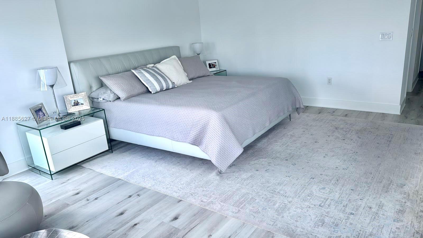 MARINA PALMS RESIDENCES S - Residential