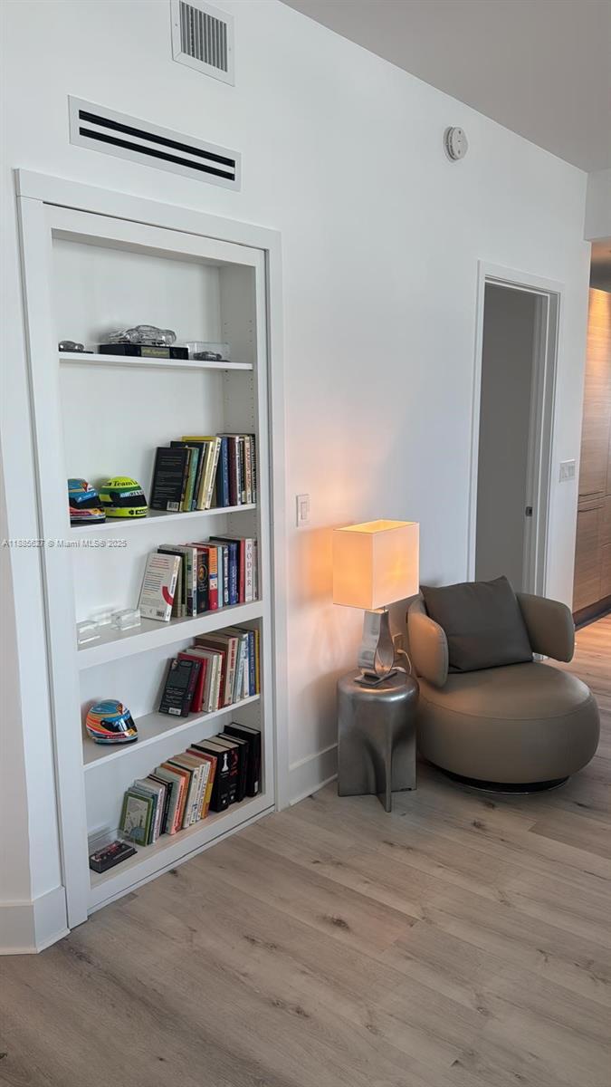 MARINA PALMS RESIDENCES S - Residential
