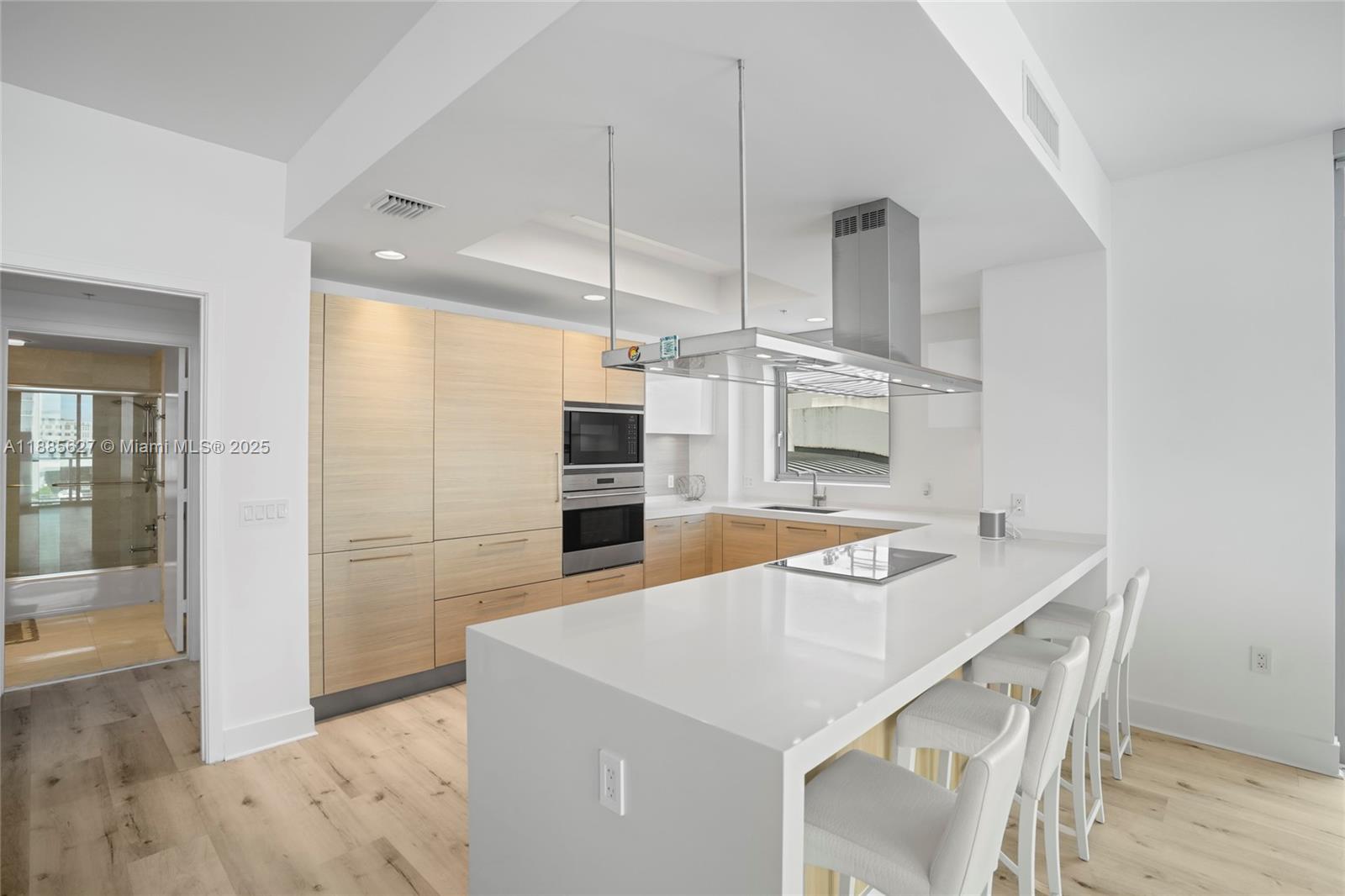 MARINA PALMS RESIDENCES S - Residential