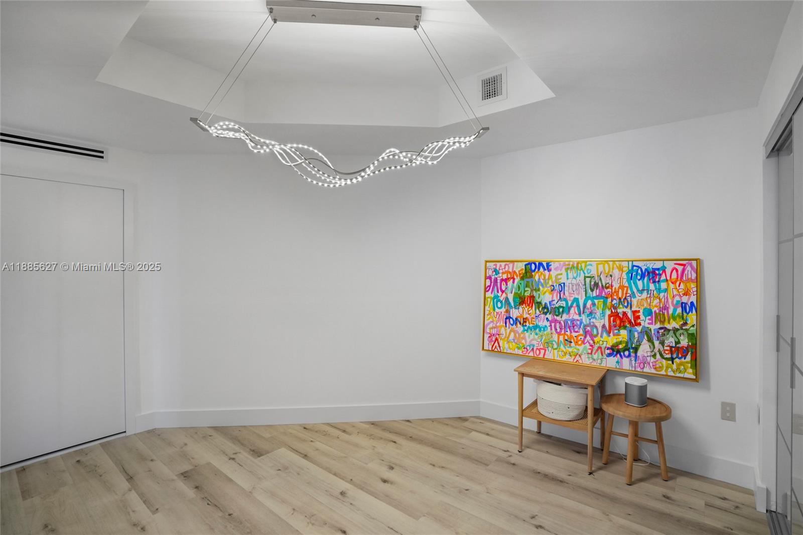 MARINA PALMS RESIDENCES S - Residential