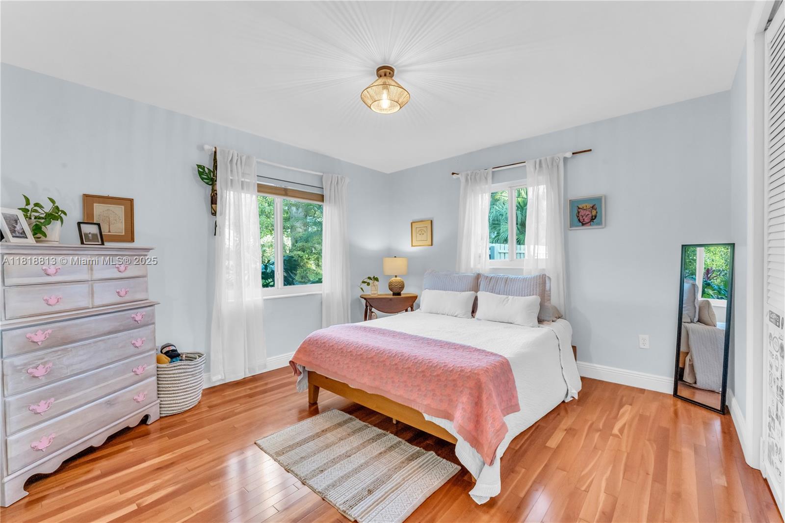 COUNTRY SQUIRE MANOR SEC - Residential Lease