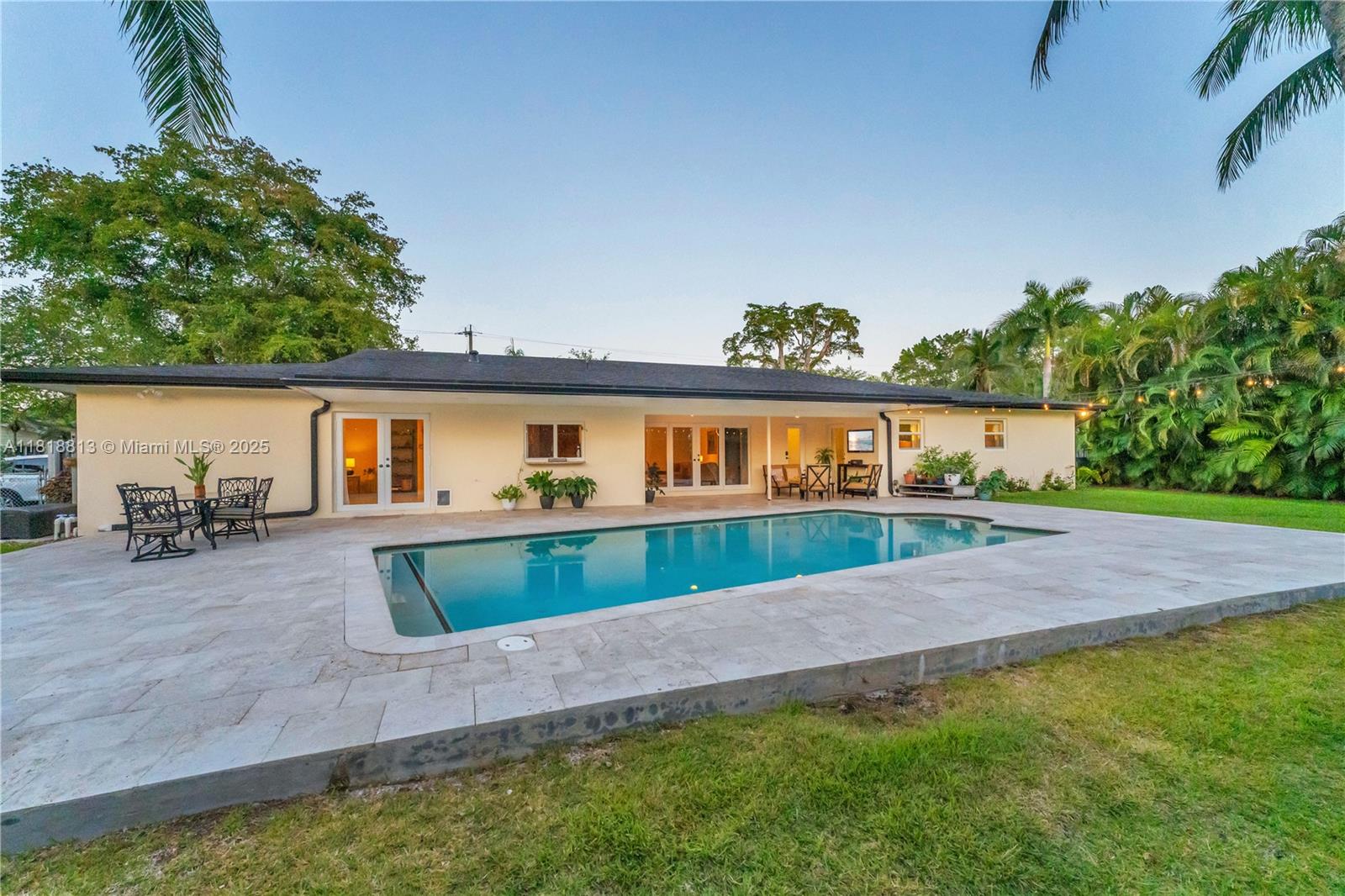 COUNTRY SQUIRE MANOR SEC - Residential Lease