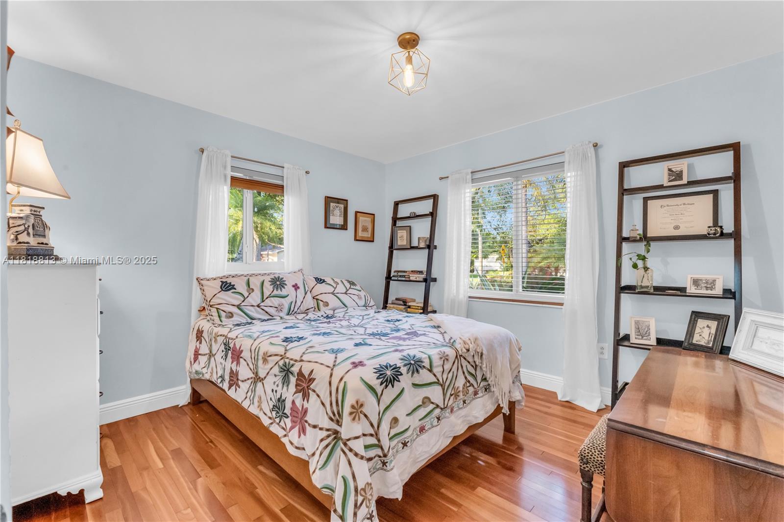 COUNTRY SQUIRE MANOR SEC - Residential Lease