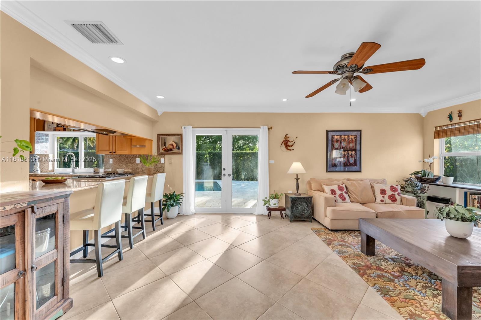 COUNTRY SQUIRE MANOR SEC - Residential Lease