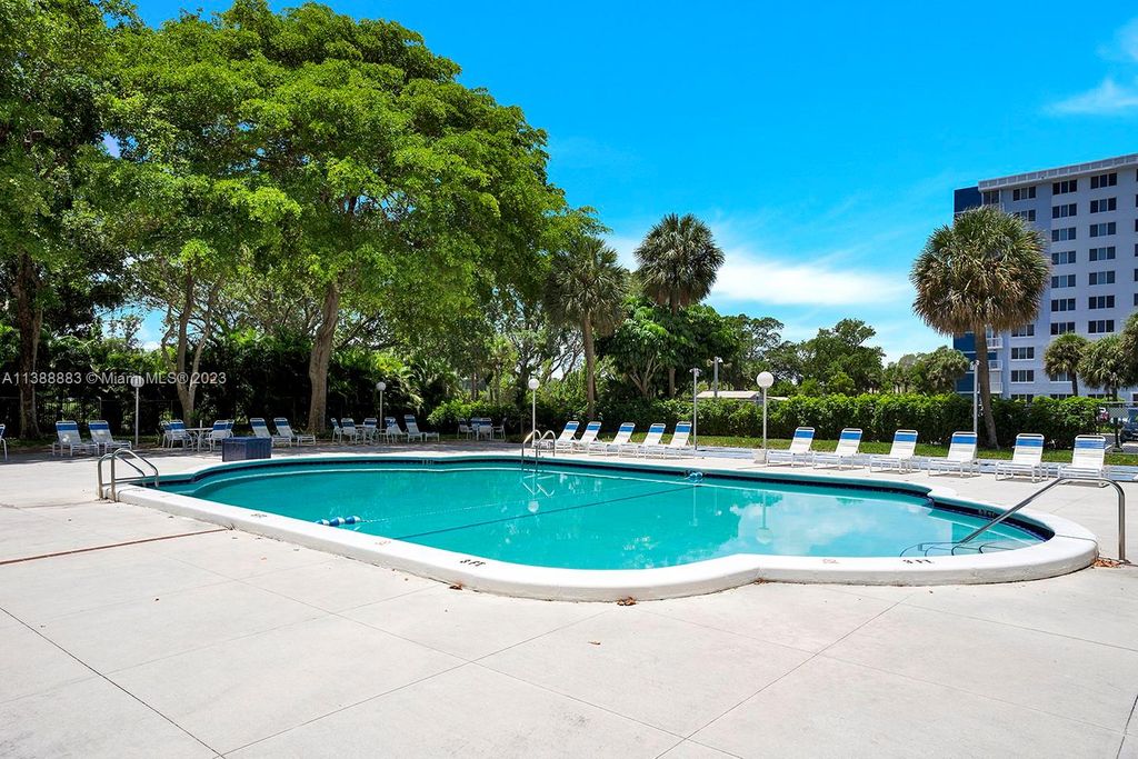 Photo of 3800 Hillcrest Dr #219, Hollywood, FL 33021 (MLS # A11388883)