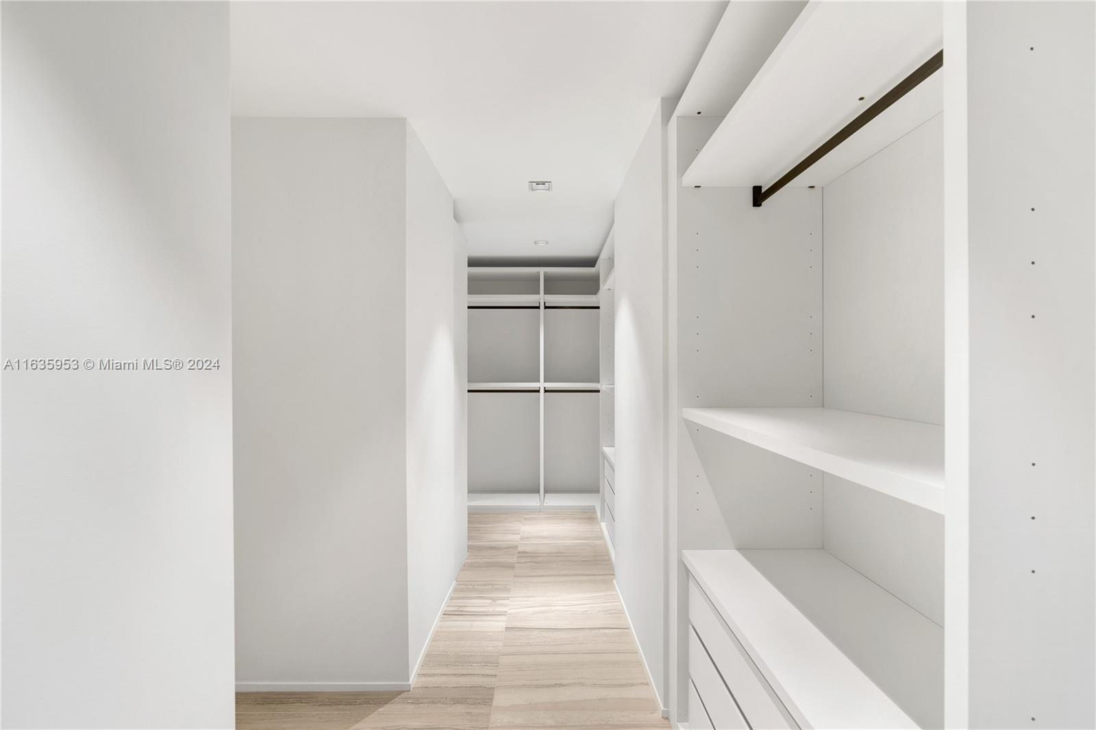 ONE THOUSAND MUSEUM CONDO - Residential