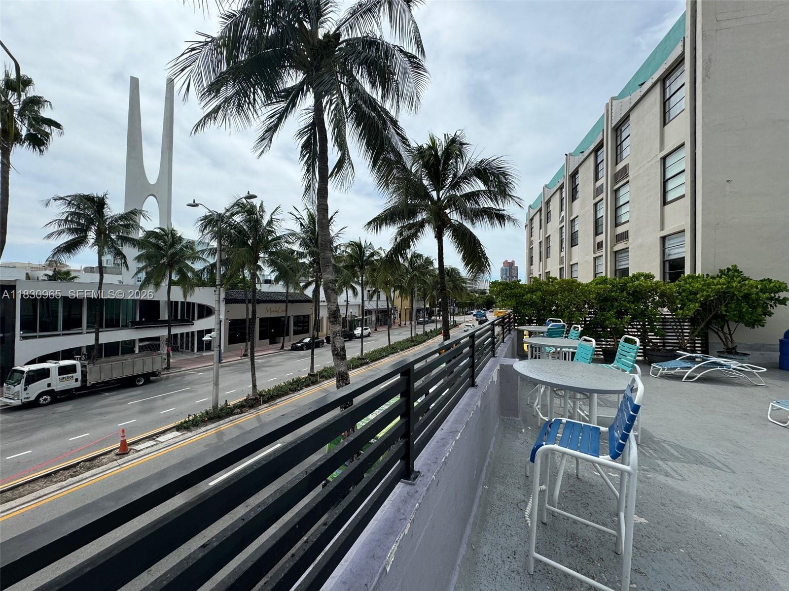 ROYAL SOUTH BEACH CONDO - Commercial Sale