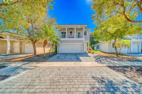 Photo of 3228 SE 3rd Dr, Homestead, FL 33033 (MLS # A11962528)