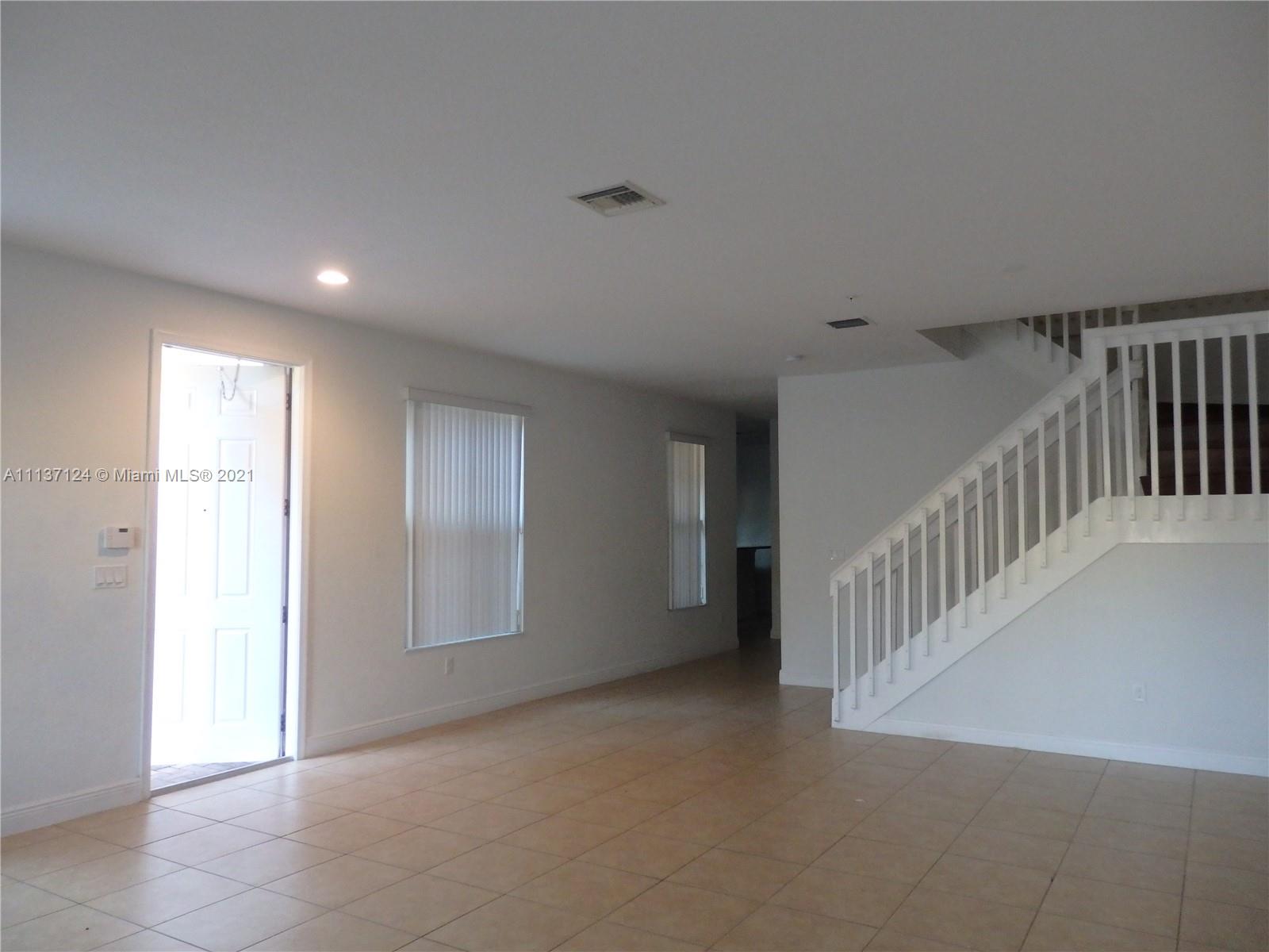 MEADOW PINES - Residential Lease