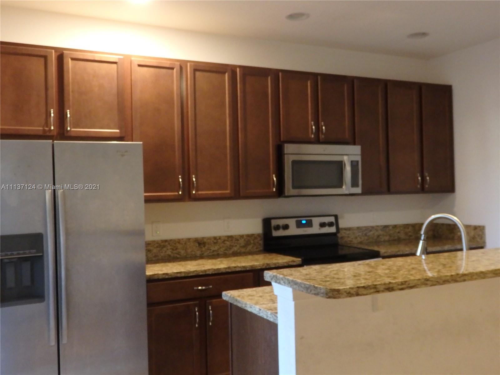 MEADOW PINES - Residential Lease