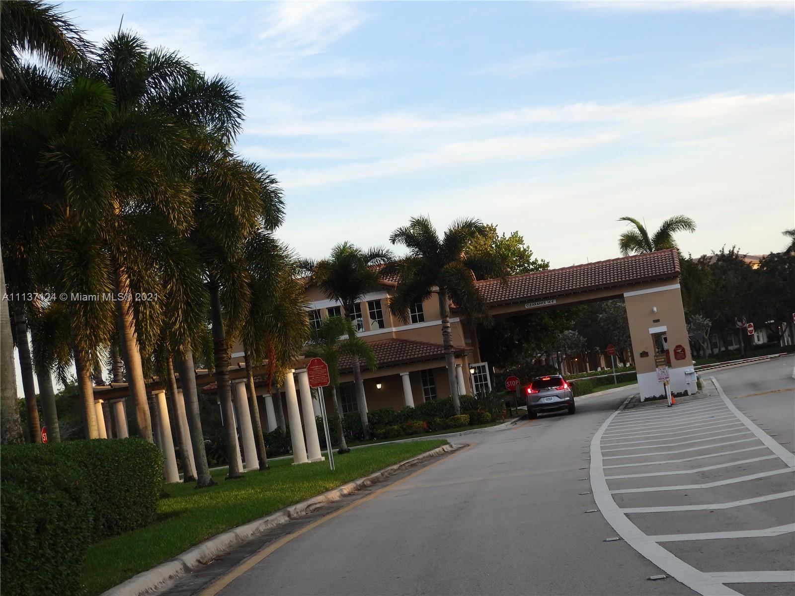 MEADOW PINES - Residential Lease