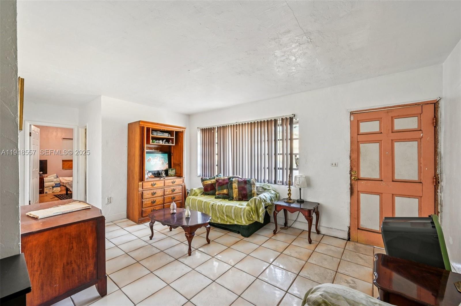 GOLDEN HIGHLANDS EST - Residential