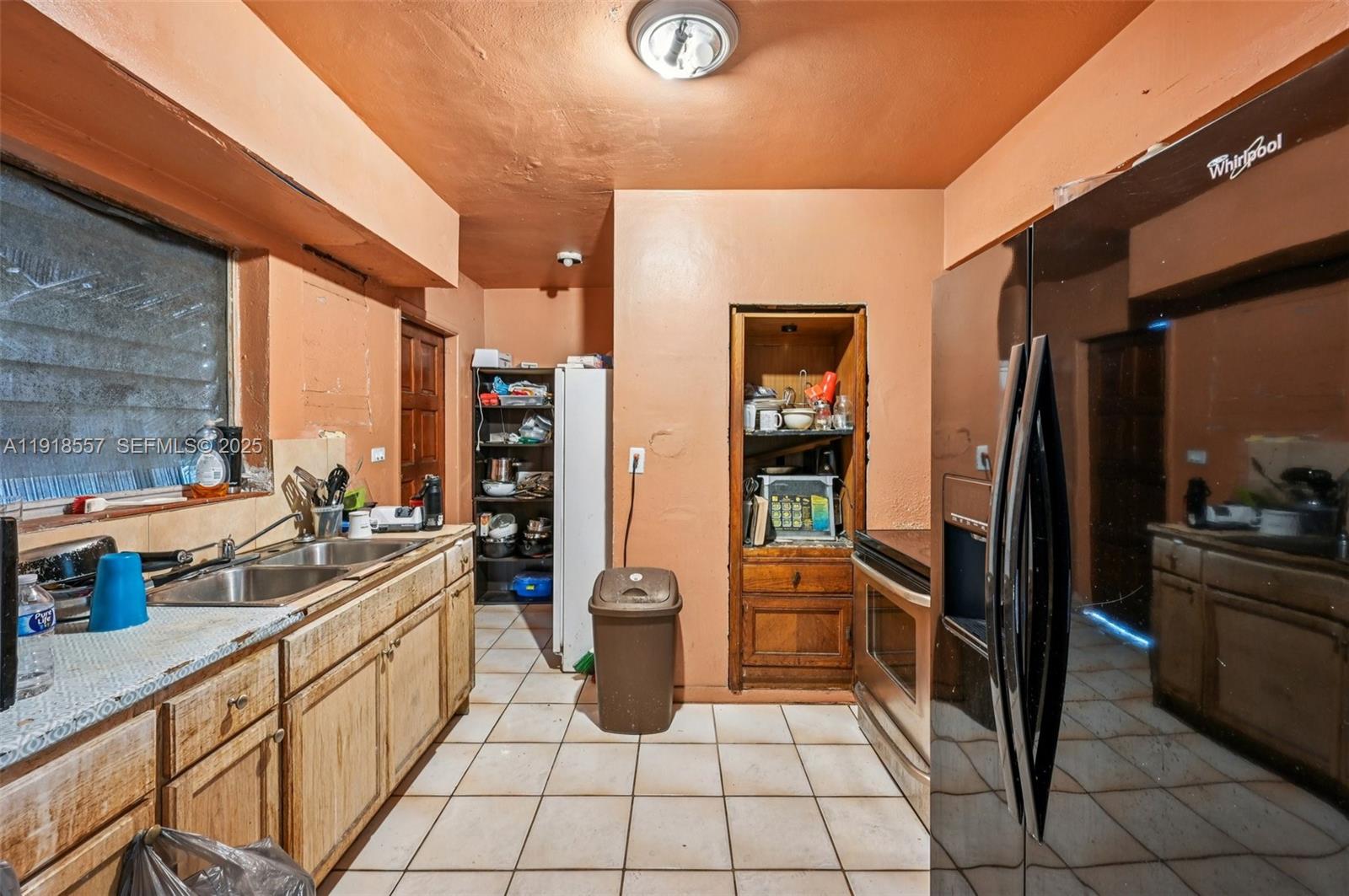 GOLDEN HIGHLANDS EST - Residential