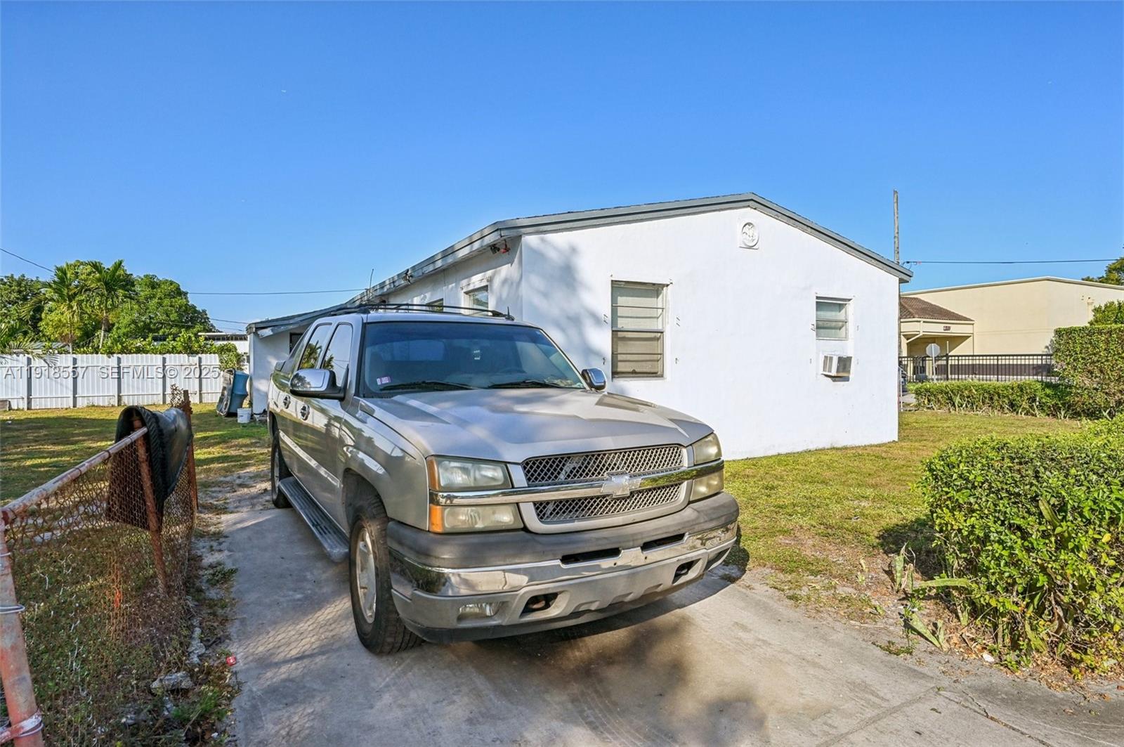 GOLDEN HIGHLANDS EST - Residential