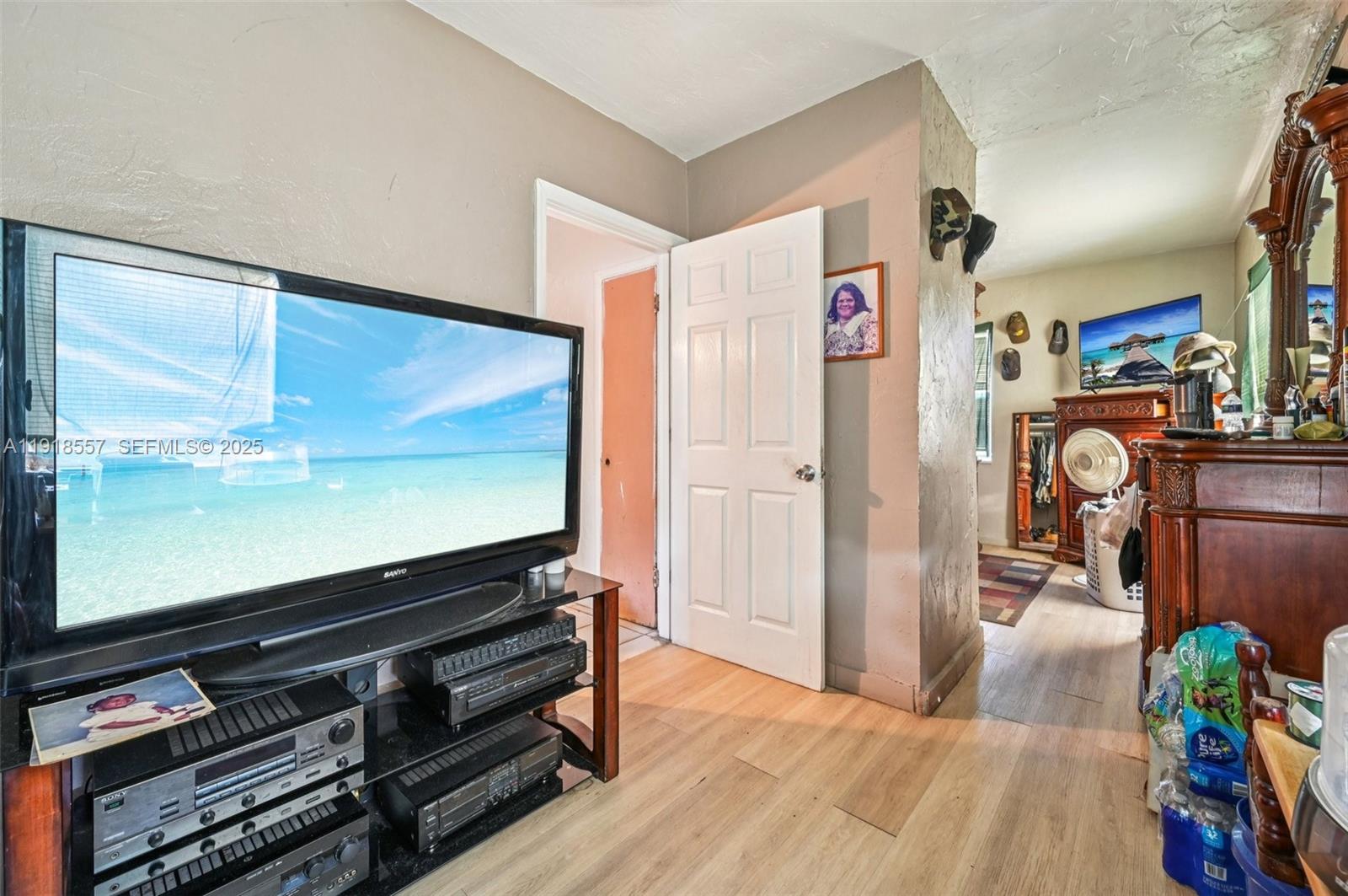 GOLDEN HIGHLANDS EST - Residential