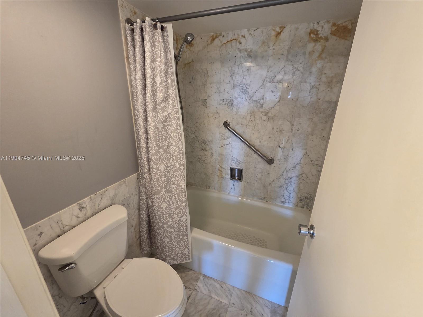 TOWER PORTSMOUTH AT PORT - Residential Lease