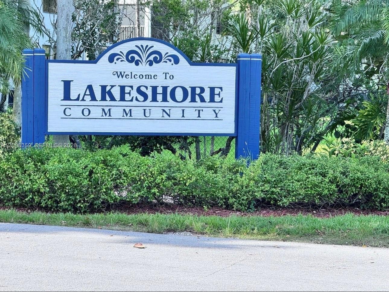 LAKESHORE CONDO #4 - Residential Lease