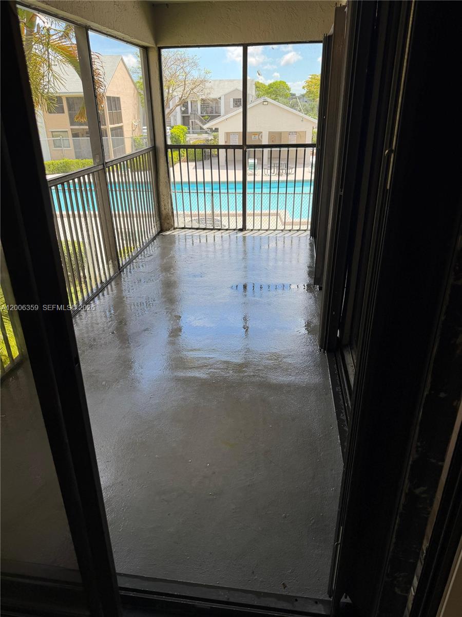 LAKESHORE CONDO #4 - Residential Lease