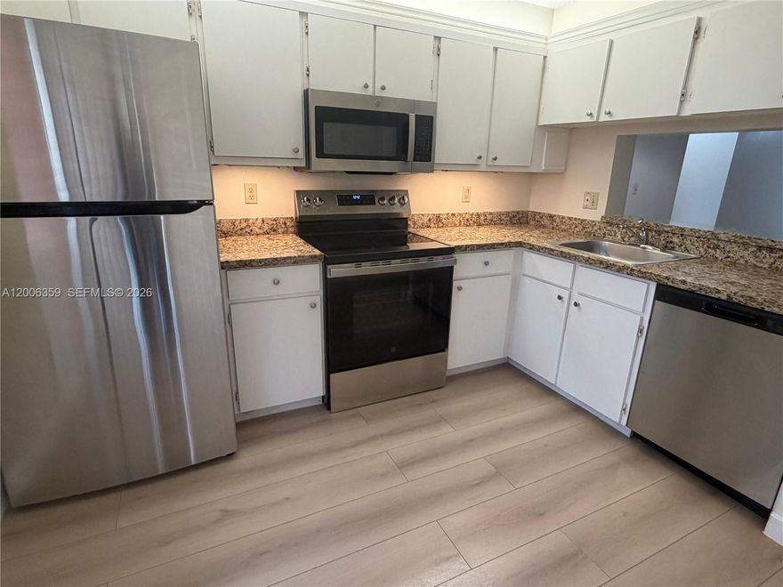 section 8 welcome. pet welcome. beautiful newly remodeled very spacious 3/2 condo for rent. Every square inch of this unit has been completely redone. Enjoy a beautiful kitchen with quartz counters and new stainless steel appliances. Bathrooms have been designed to match the kitchen, solid wood cabinetry. the largest model in the community with 1,195 sq. ft. serene pool view, screened balcony, washer and dryer in the unit and abundant natural light. Features a storage unit by your front entrance, no back neighbors, in a fenced community with 2 pools, basketball court, playground and clubhouse. Conveniently located near shopping, schools, and major roads.
