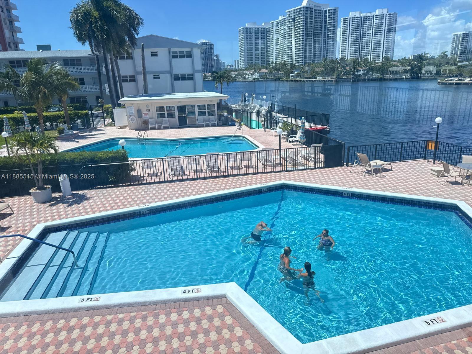 ASHLEIGH HOUSE CONDO - Residential Lease