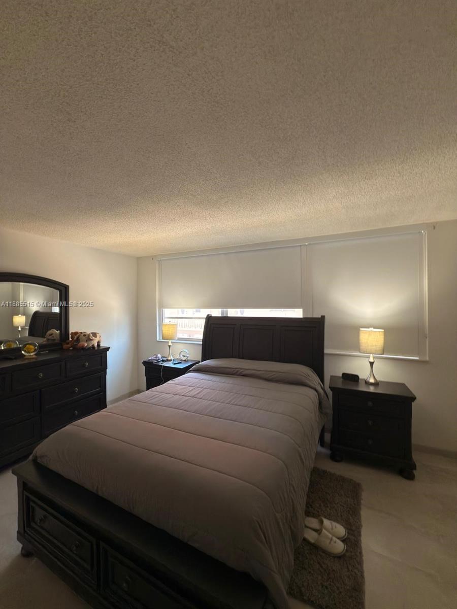 ASHLEIGH HOUSE CONDO - Residential Lease