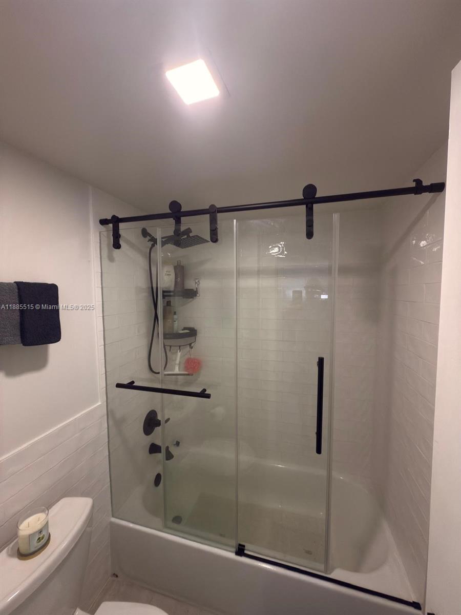 ASHLEIGH HOUSE CONDO - Residential Lease