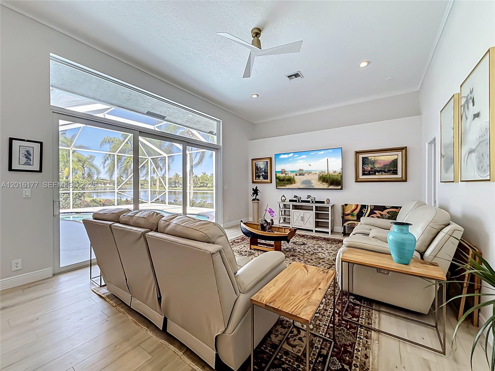 KENSINGTON - Residential
