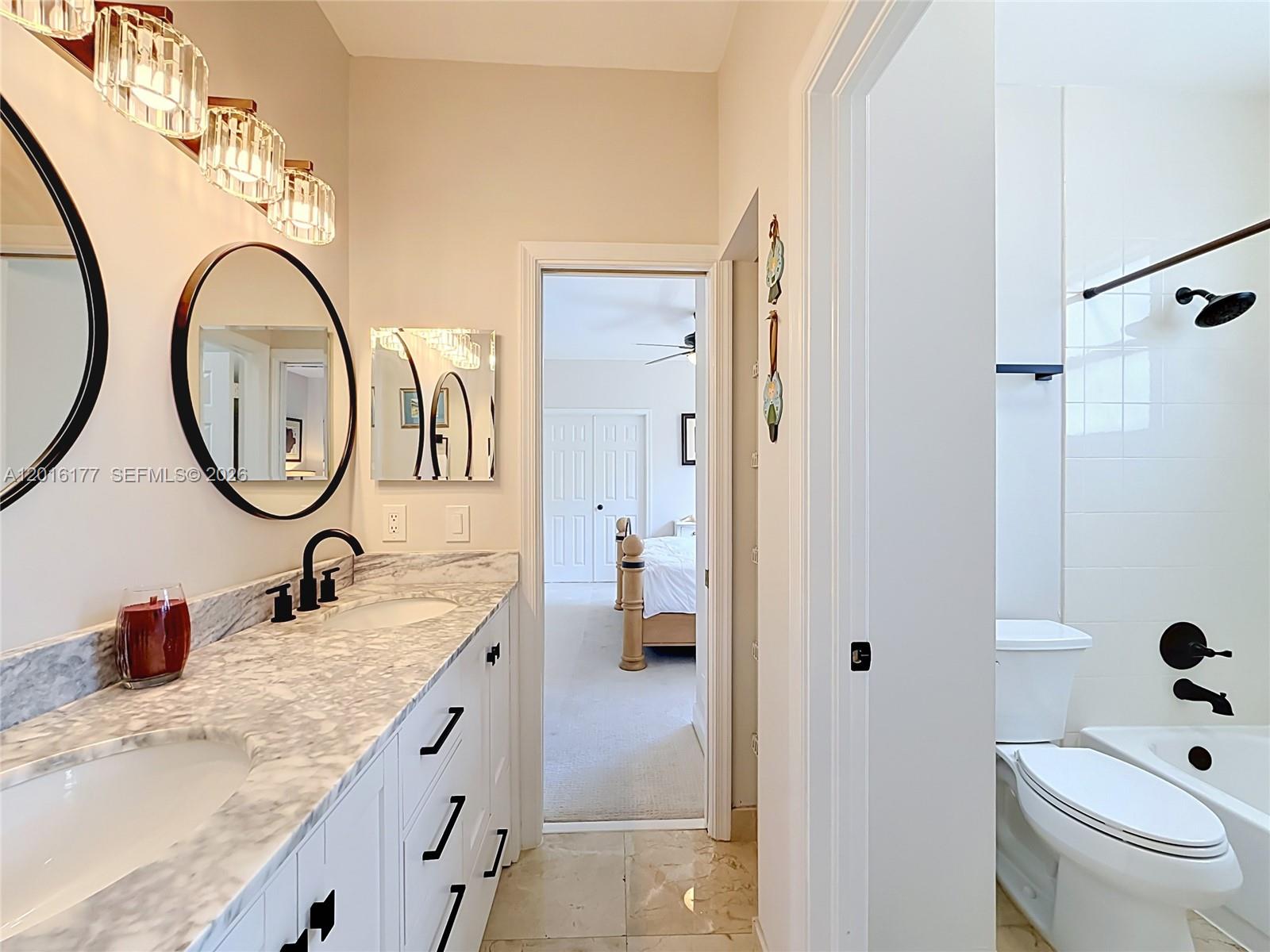 KENSINGTON - Residential