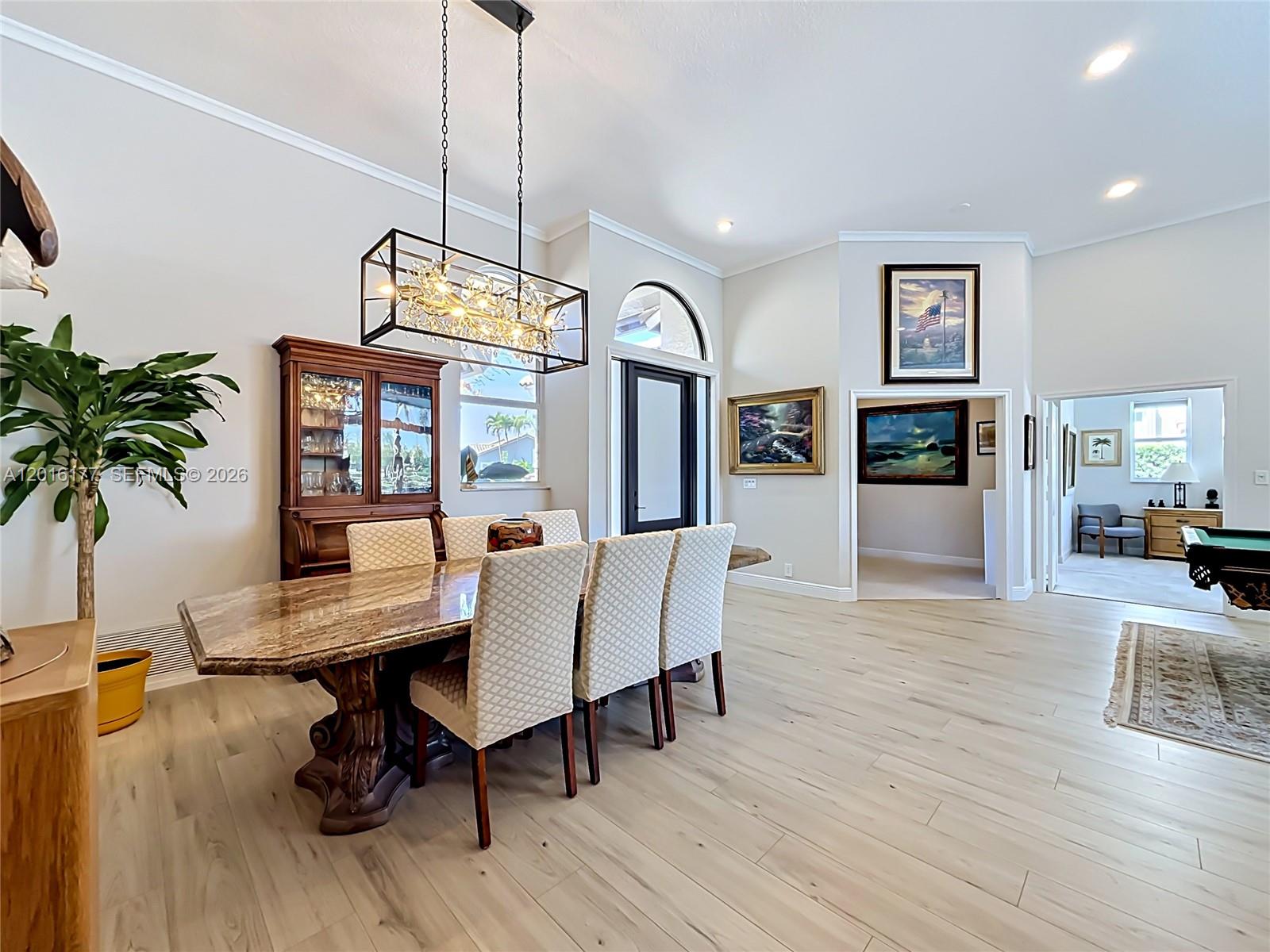 KENSINGTON - Residential