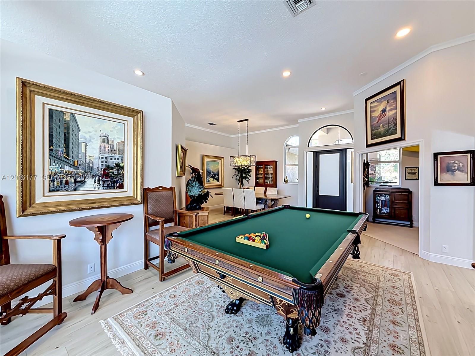 KENSINGTON - Residential