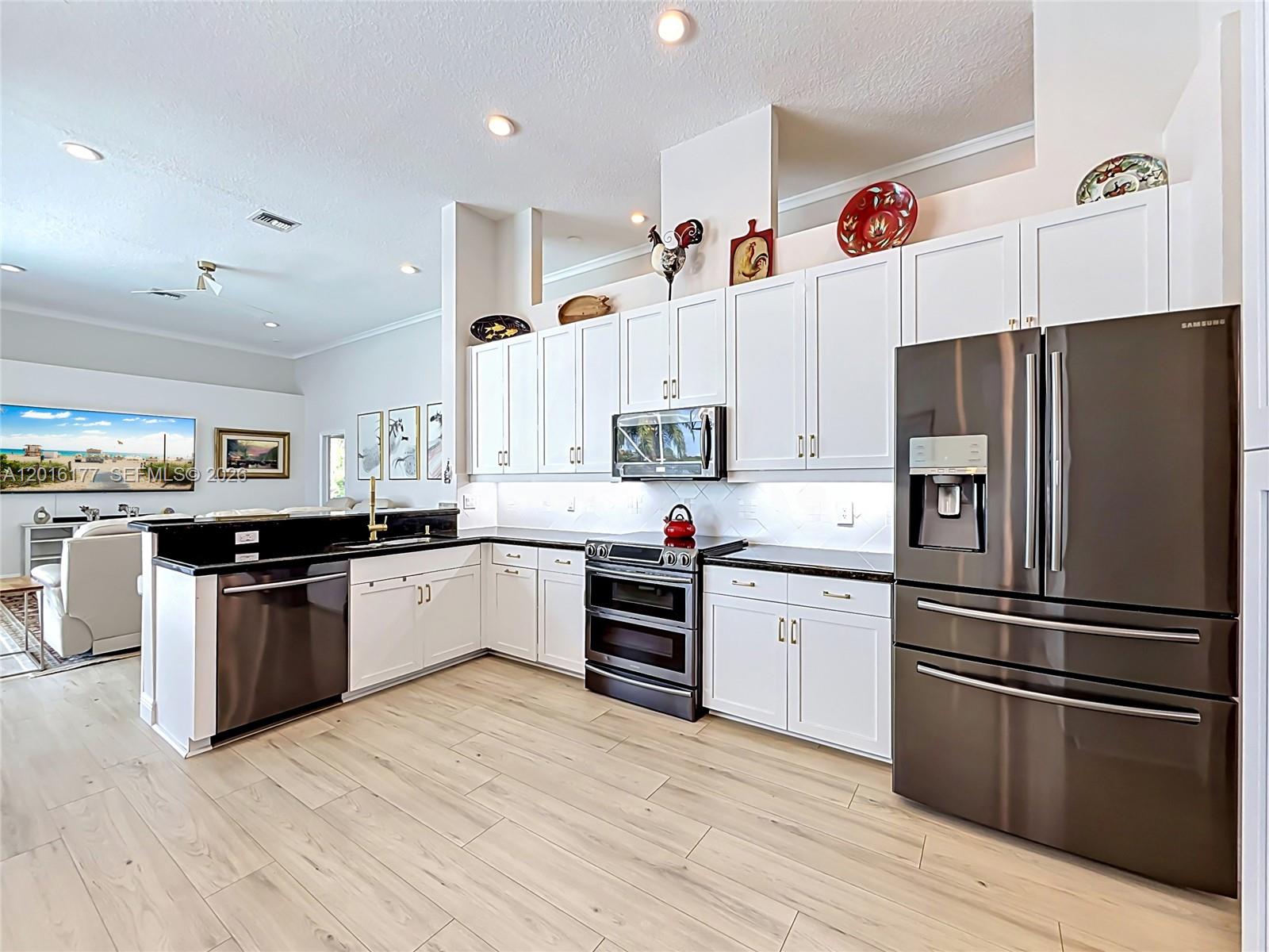 KENSINGTON - Residential