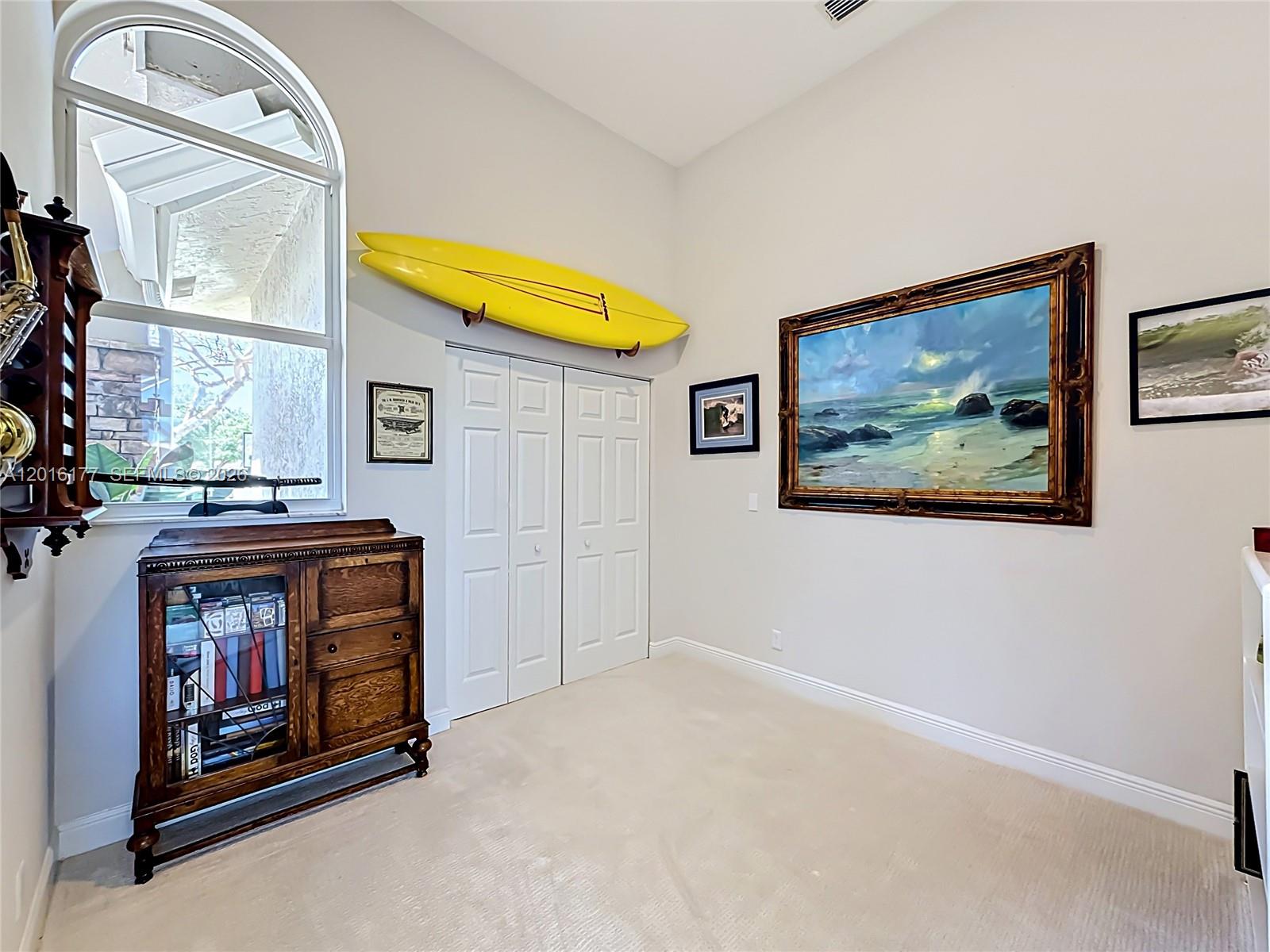 KENSINGTON - Residential
