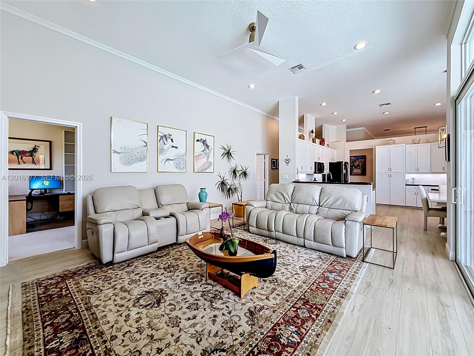 KENSINGTON - Residential
