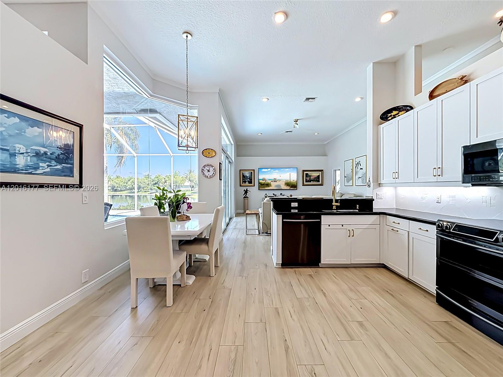 KENSINGTON - Residential