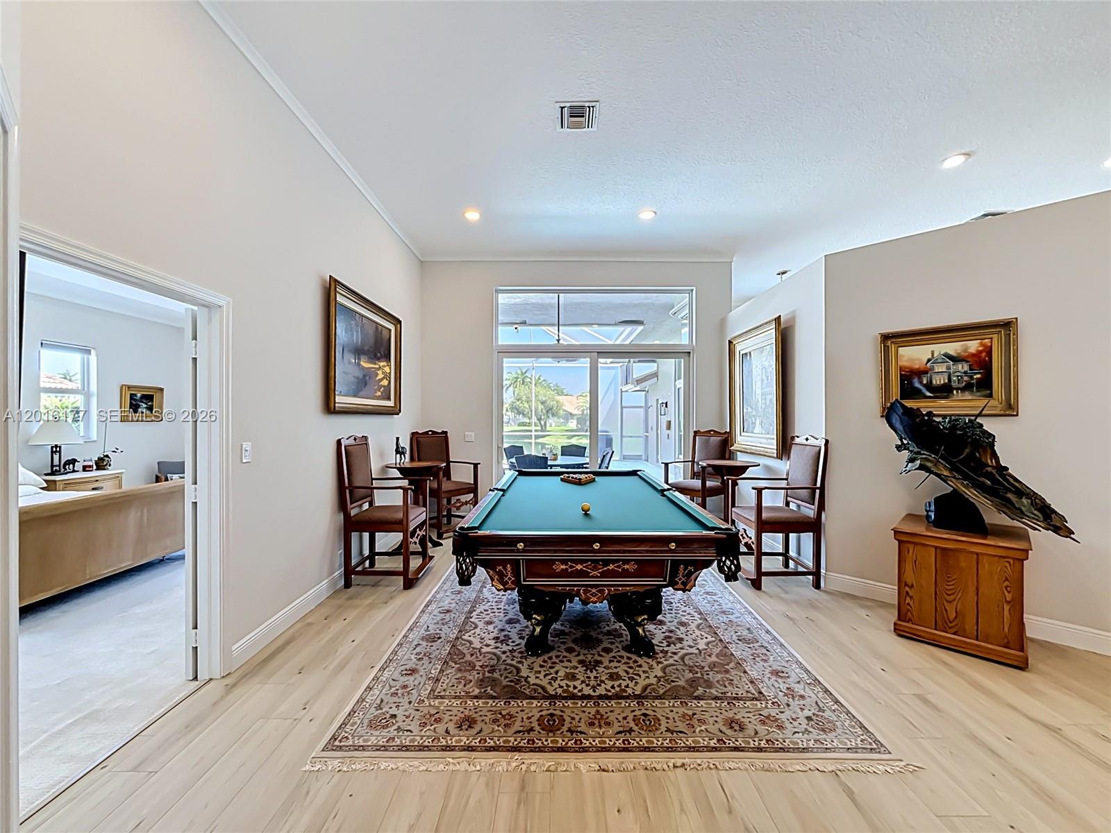 KENSINGTON - Residential
