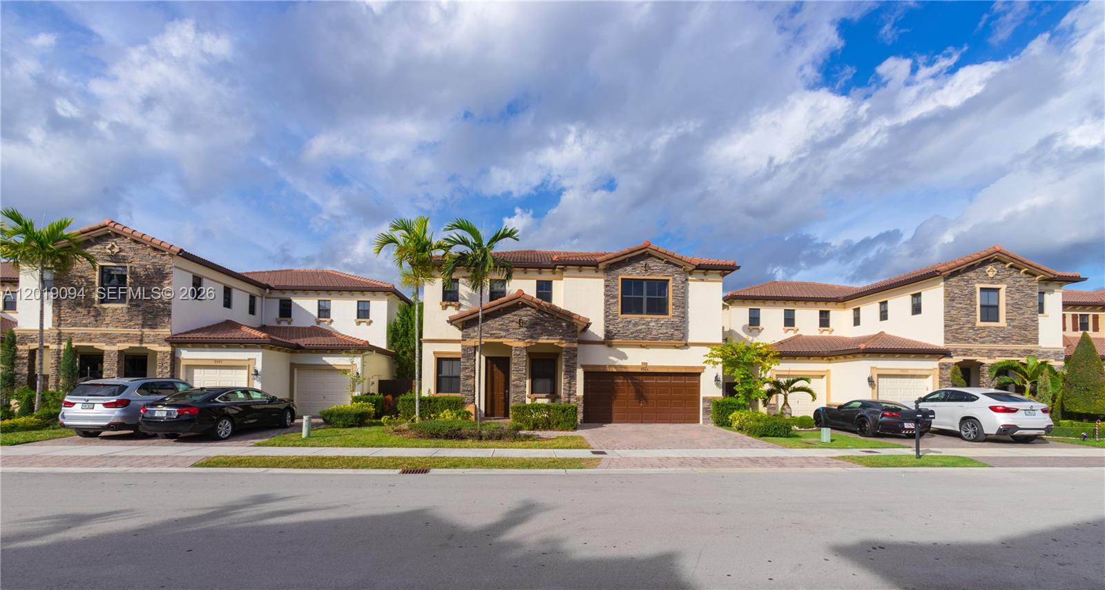 View photos, virtual tours, details... 9965 NW 86 TE