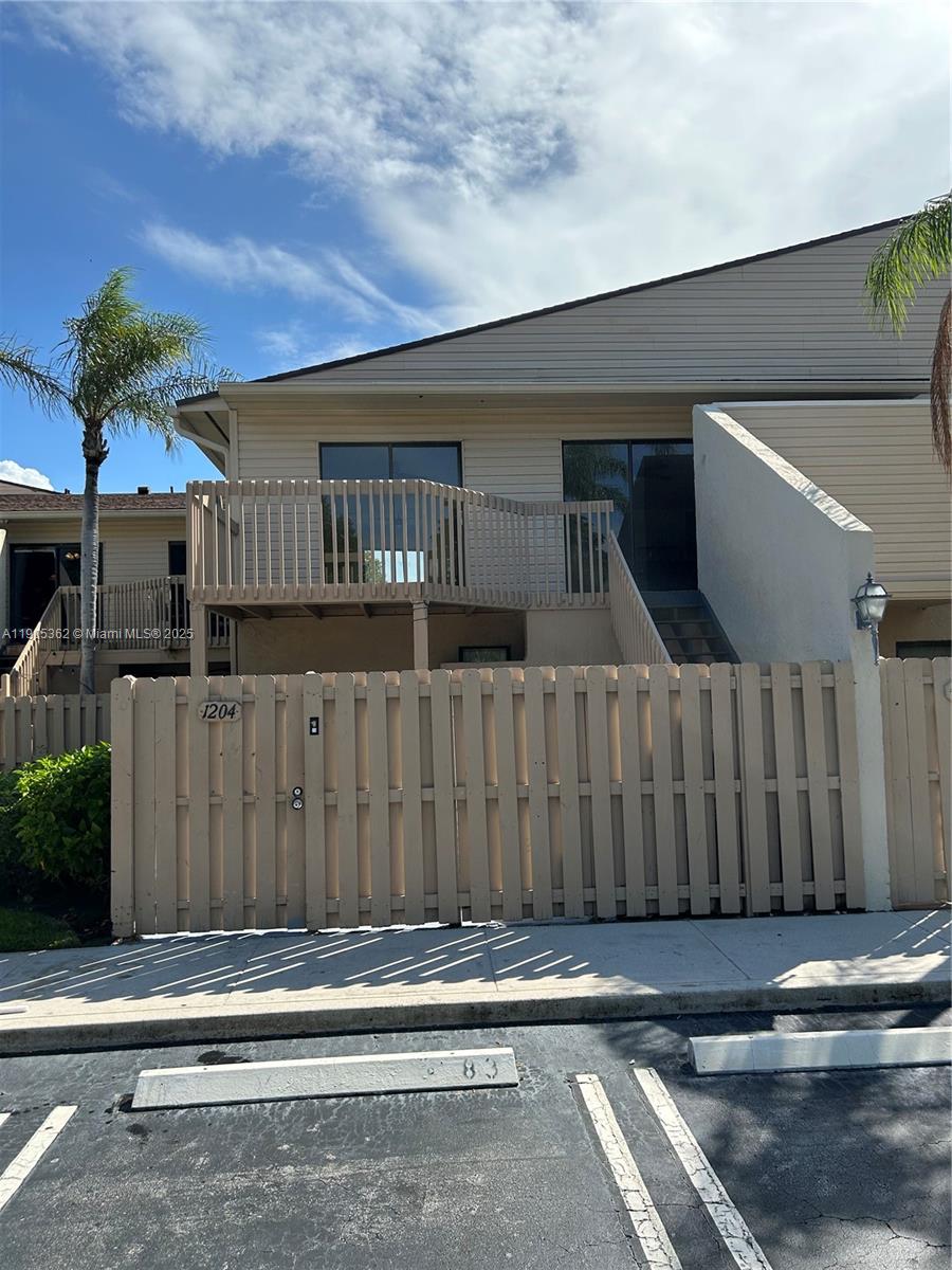 LAKE PLACE CONDO - Residential Lease