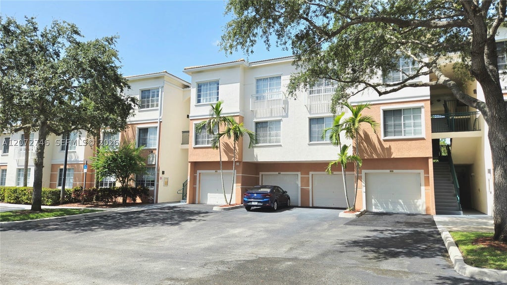 Photo of 1307 E Myrtlewood Cir E #1307, Palm Beach Gardens, FL 33418 (MLS # A12072746)
