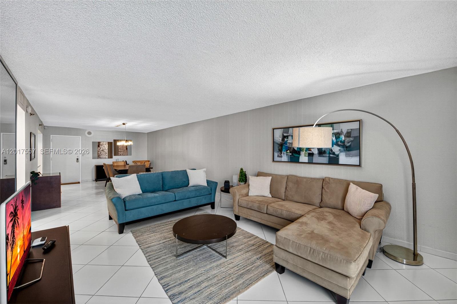 2401 Collins Ave 1107