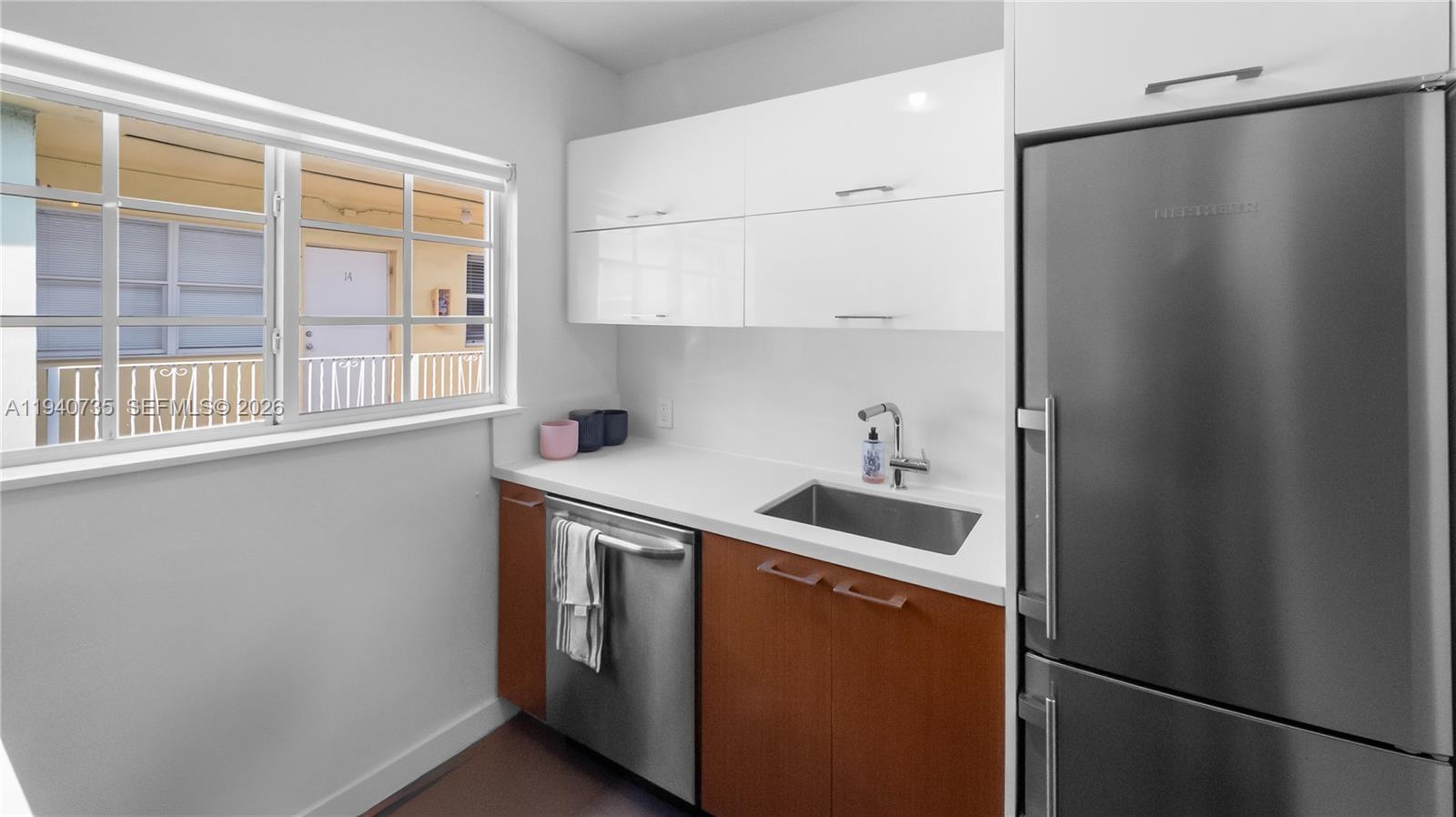 645 MICHIGAN AVE CONDO - Residential