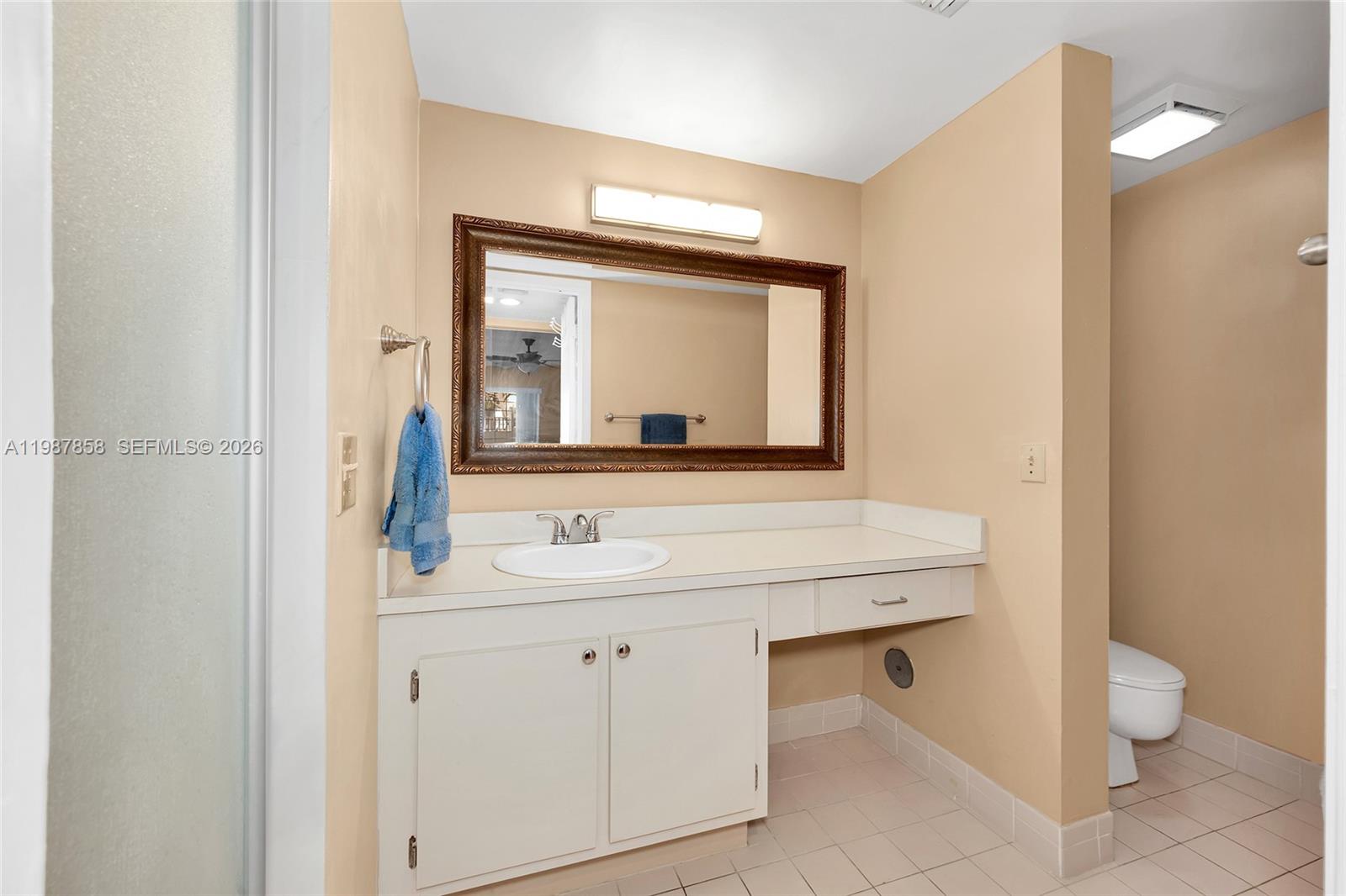 MAHOGANY KEY CONDO #3 - Residential Lease